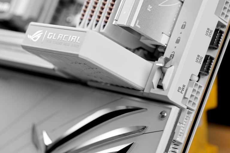 Photo Cleaning USB ports